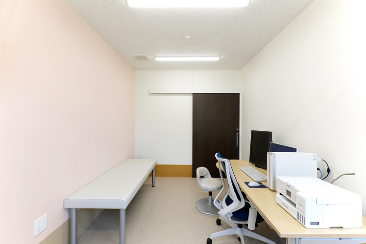 診察室2